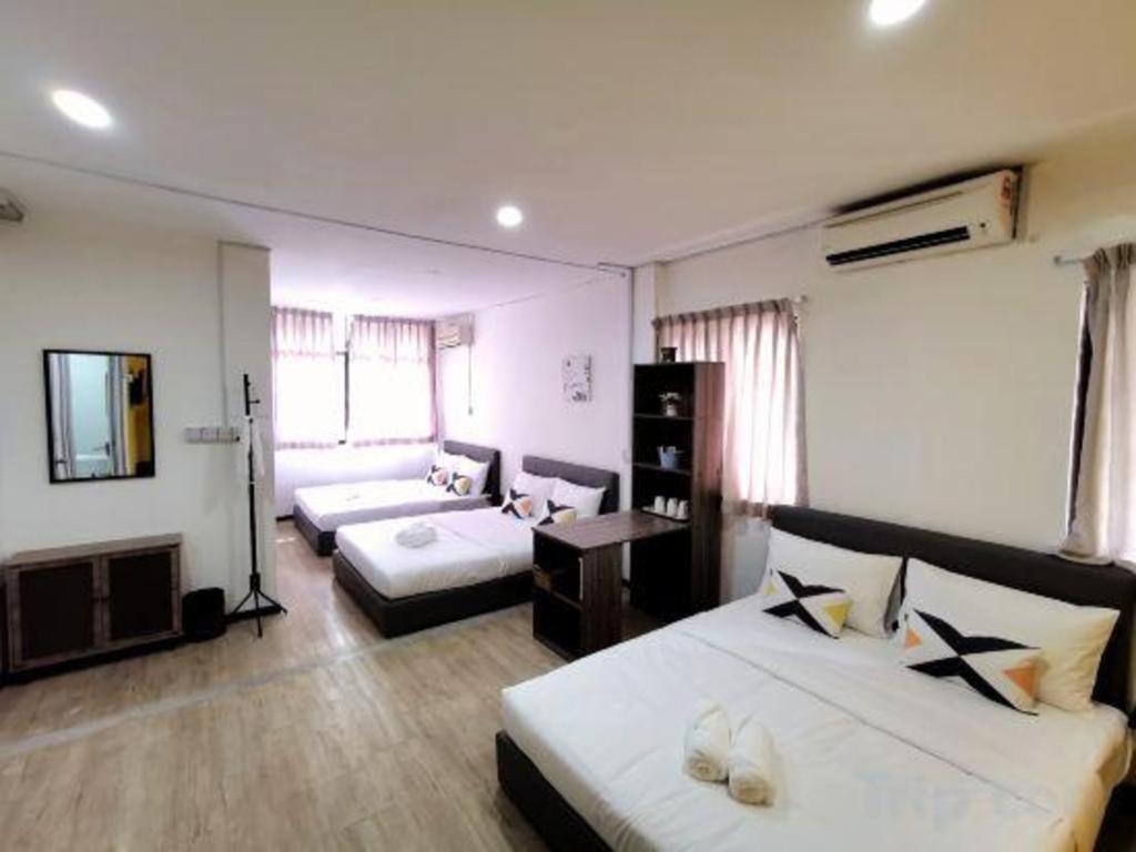 Oyo 89398 Doorbellz Hotel Kota Kinabalu Exterior foto