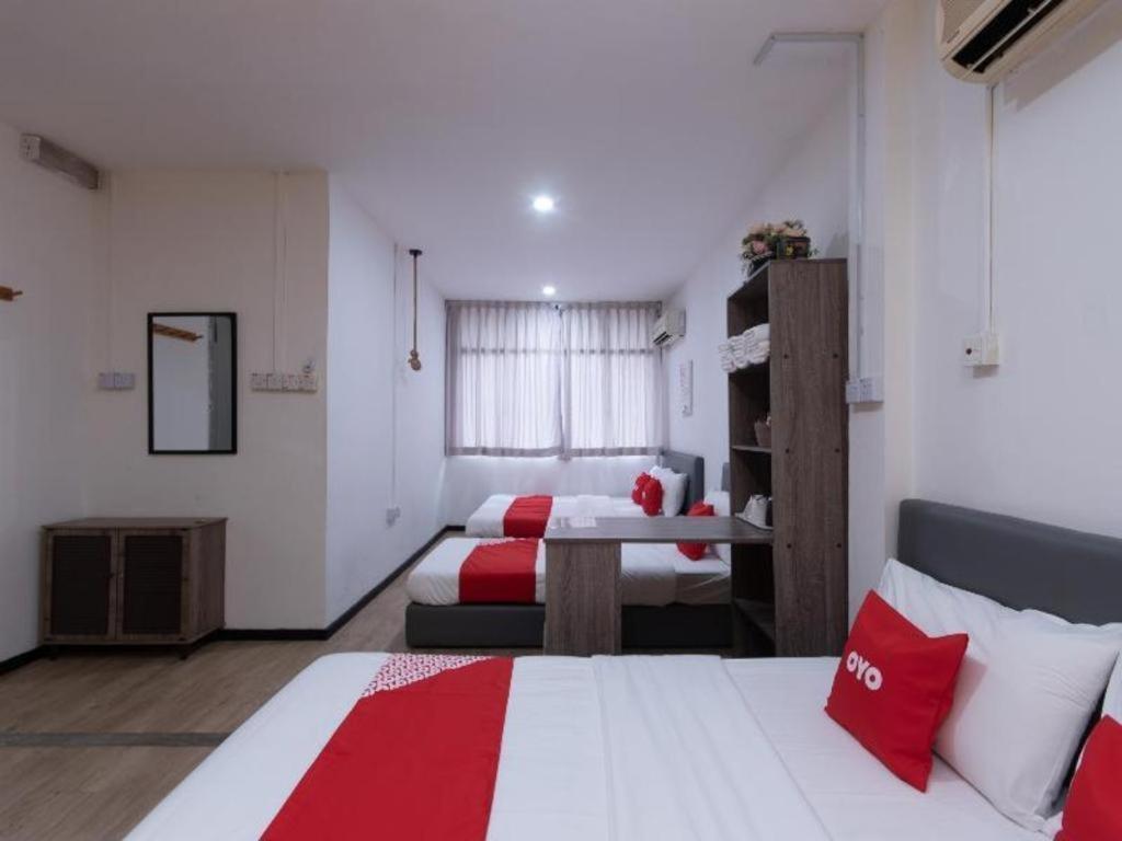 Oyo 89398 Doorbellz Hotel Kota Kinabalu Exterior foto