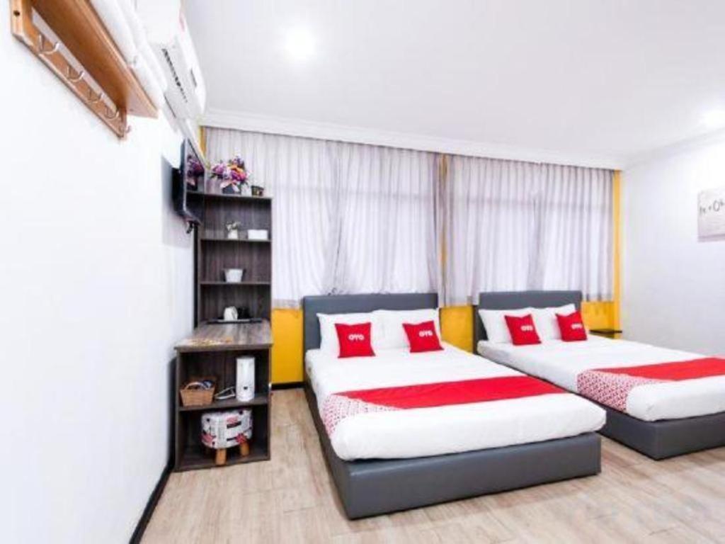 Oyo 89398 Doorbellz Hotel Kota Kinabalu Exterior foto
