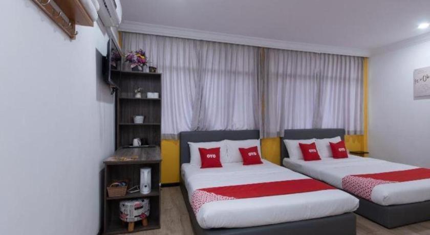Oyo 89398 Doorbellz Hotel Kota Kinabalu Exterior foto
